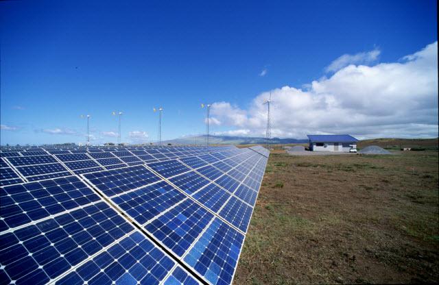Mərakeş Afrikada böyük günəş elektrostansiyası tikir