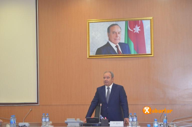 Əli Abbasov nazirlik ətrafında baş verənlərə münasibət bildirib