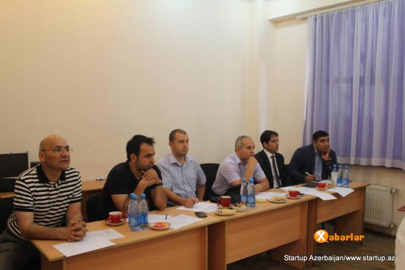 Startup Azərbaycan yarımfinalçıları ekspertlər qarşısında təqdimatlar ediblər