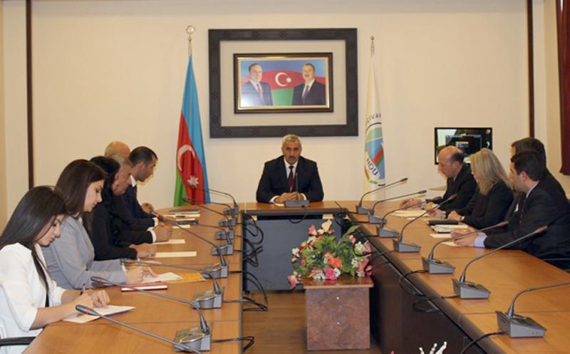 Naxçıvan Dövlət Universitetinin bütün binaları arasında fiber-optik kabellə şəbəkə qurulub
