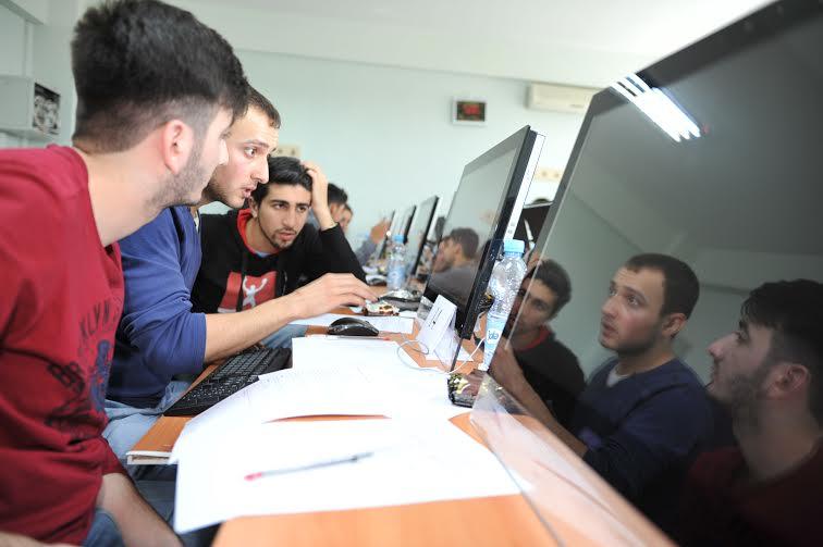 Tələbələrin proqramlaşdırma üzrə müsabiqəsinin finalı keçirilib