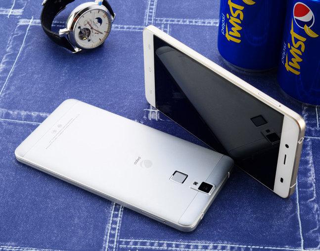 Pepsi-nin telefonu satışa çıxarıldı