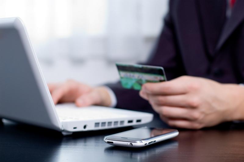 Ölkədə internet bankçılıq xidməti ilə bağlı vəziyyət necədir?