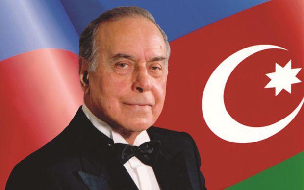Ulu öndər Heydər Əliyevin xatirəsi yad edilir