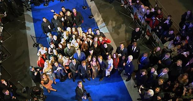 Dünyanın ən böyük selfie çubuğu rekord qırdı -Video 
