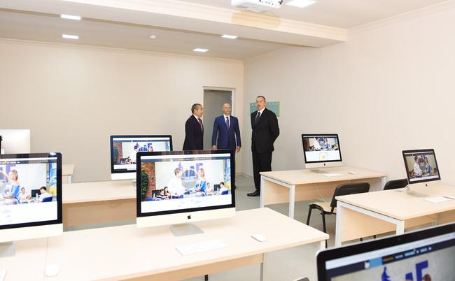 Prezident Bakıda yeni yaradılan İT akademiya ilə  tanış olub- Fotolar 