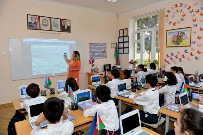 “Elektron təhsil” müsabiqəsi başladı