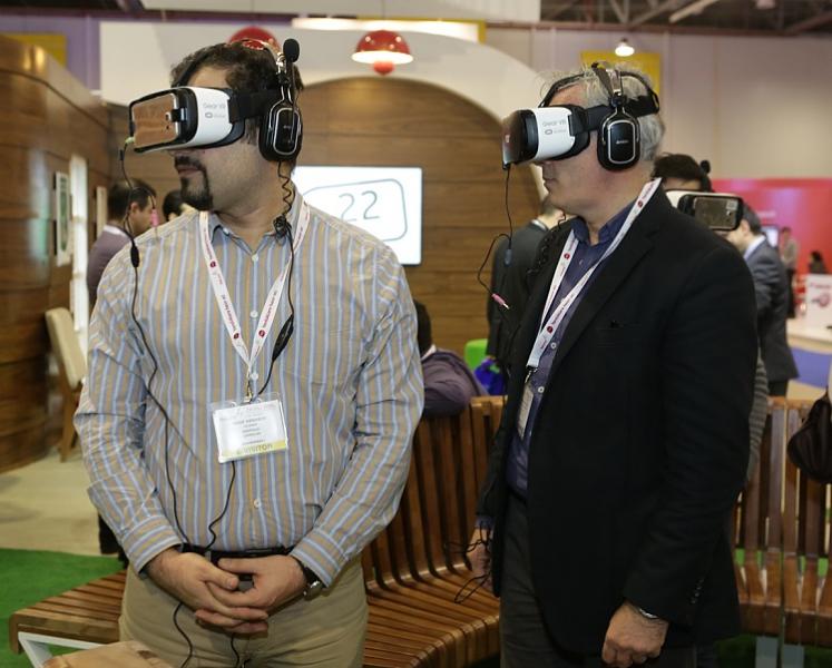 Nar-ın stendində virtual reallıqla səyahət etmək imkanı 
