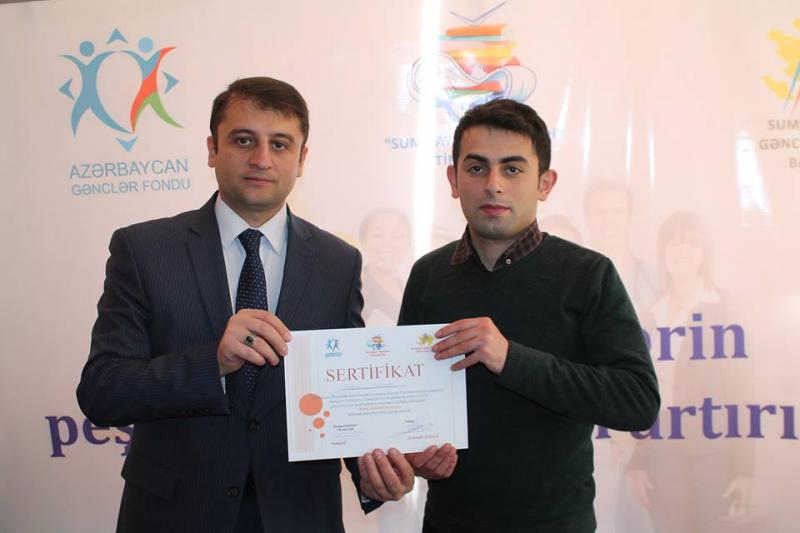 Sumqayıtda gənclər üçün İKT təlimlər keçirilir