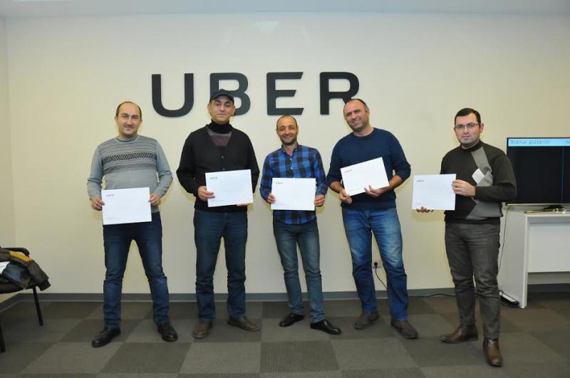 Uber Bakıda ən yaxşı sürücüləri mükafatlandırıb