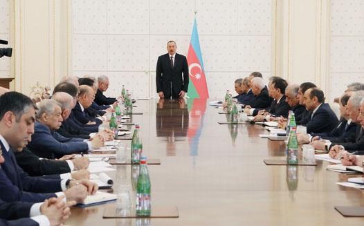  İlham Əliyevin sədrliyi ilə Nazirlər Kabinetinin iclası keçirilib
