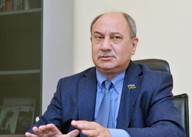  “Deputat Azərbaycanda sosial media sahəsindəki inkişafdan xəbərsizdir” 