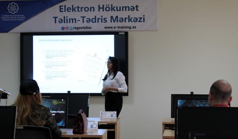 E-imza ilə bağlı növbəti seminar keçirilib