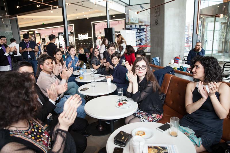   Azercell yeni layihəsini  təqdim edib- Foto