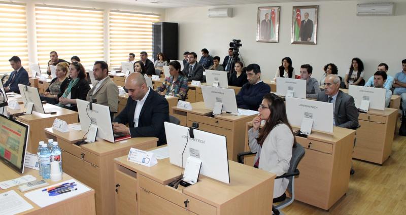 E-xidmətlərlə bağlı növbəti təlim keçirilib-Foto