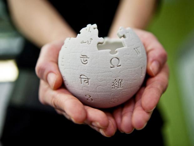 Wikipedia-nı mətn macərasına çeviriblər