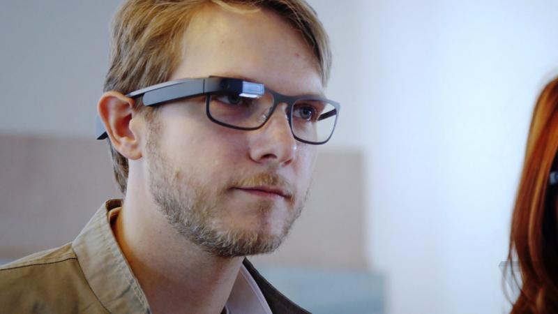 Google Glass eynəyi yenidən satışda