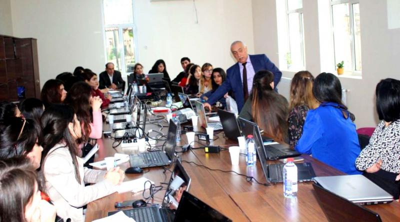 İnformatika müəllimləri üçün növbəti seminar