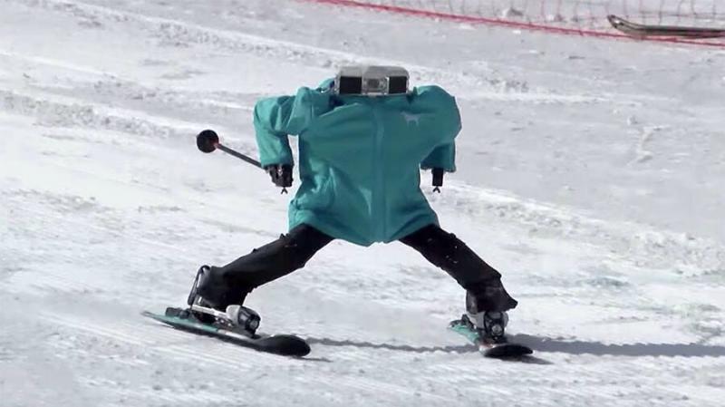 Robotlar arasında xizək yarışı keçirilib