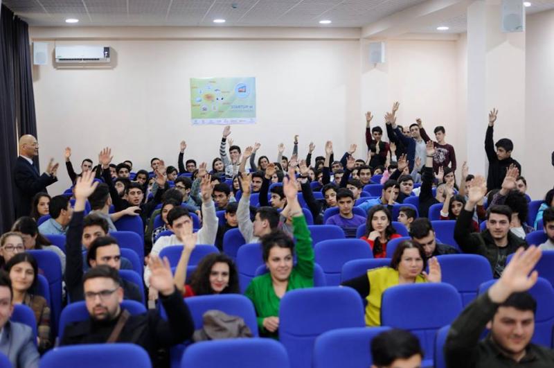 Startap Günlərinin ilk günü necə keçdi?-Foto   