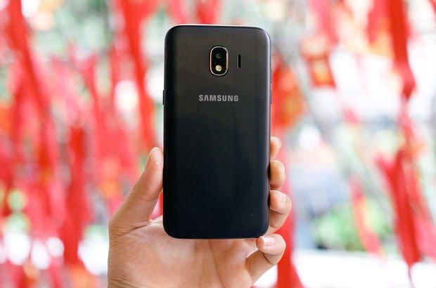 Abituriyentlər üçün yeni telefon təqdim edildi 
