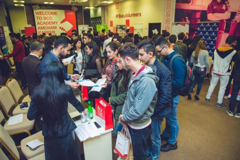 Bakcell daha bir iri karyera sərgisində iş müsahibələri keçirib