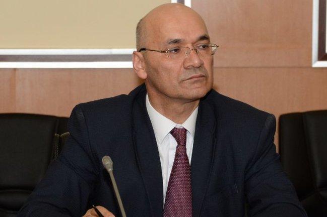 Ekspert: "Adi müraciət üçün fermerdən ASAN imza tələb olunur"