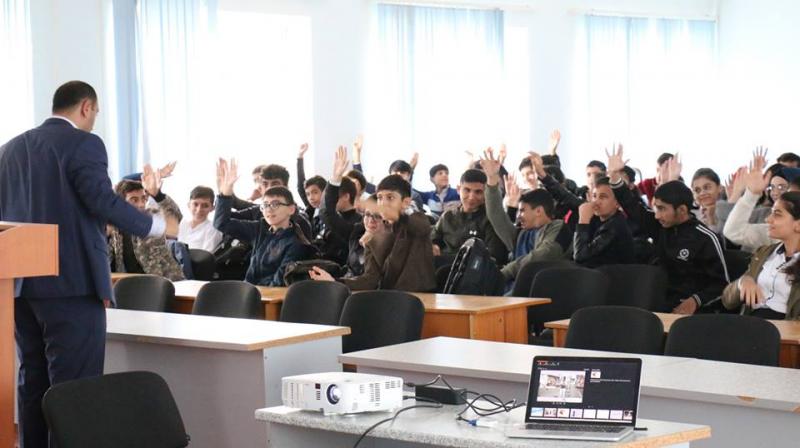 İnternetdən təhlükəsiz istifadənin təlimi keçirilib