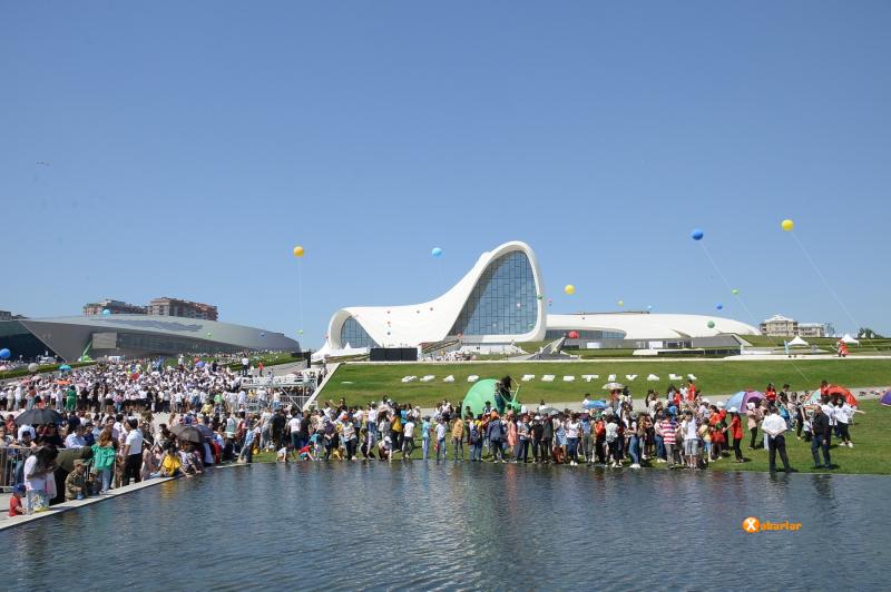 Heydər Əliyev Mərkəzinin parkında İnnoFest Village təşkil edilib