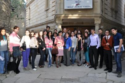 “İrəli”də onlayn media ilə bağlı seminar keçirildi