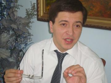 Elşən Musayev: “Internet mənim üçün ən çox informasiya bazası rolunda çıxış edir”. 