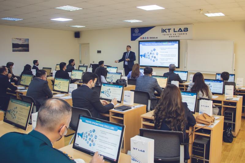 “İKT LAB” sosial mediadan istifadə təlimləri keçirir
