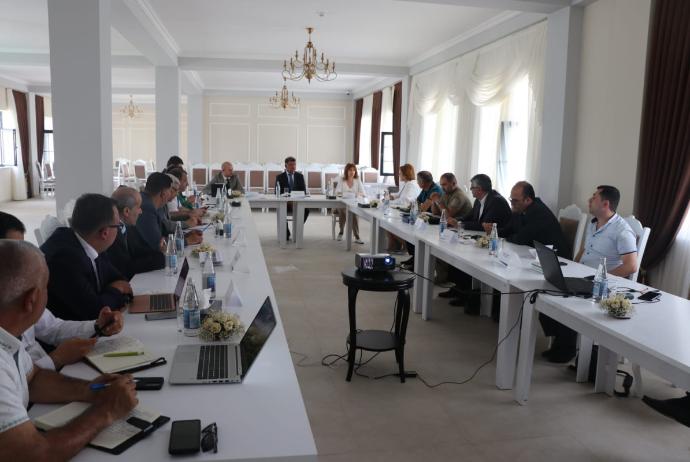 “Ağıllı kənd”də ilk iclas keçirildi