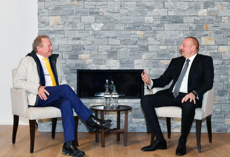 Prezident Davosda "Fortescue Future Industries" şirkətinin sədri ilə görüşüb 