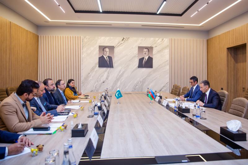 Nazir Rəşad Nəbiyev Pakistanın dövlət naziri ilə görüşüb