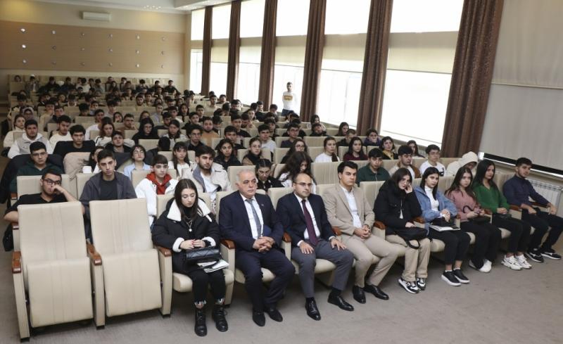 Tələbələrə “Technest” təqaüd proqramı barədə məlumat verilib