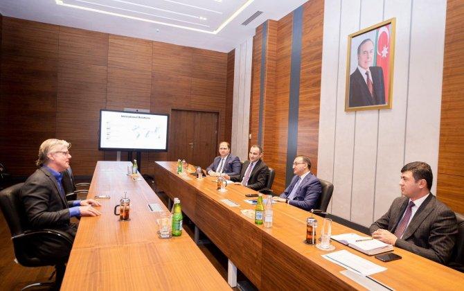“Amazon”un sabiq vitse-prezidenti “ASAN xidmət”də