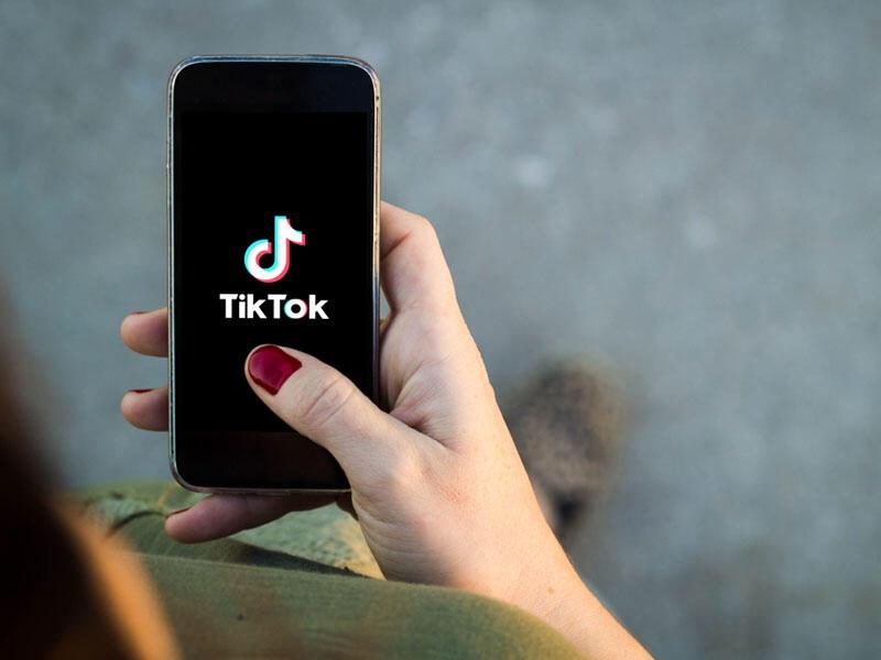 “TikTok” Böyük Britaniyada yüzlərlə iş yerini ixtisar edə bilər