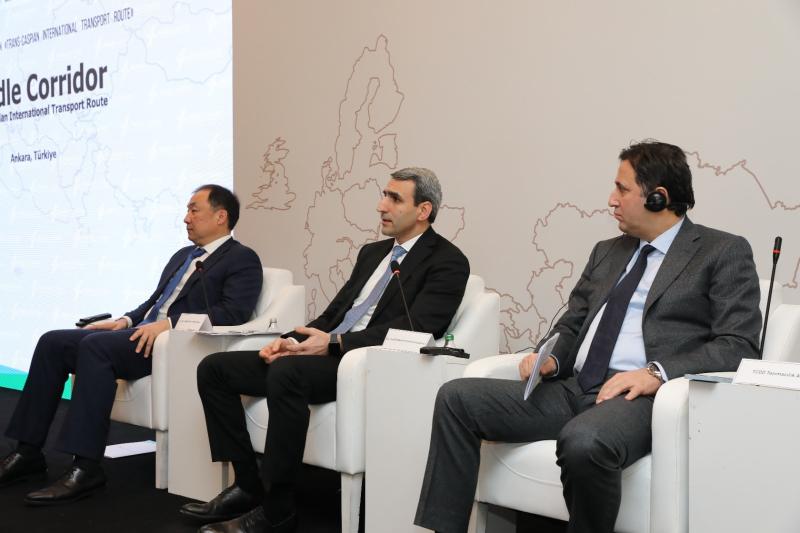 Orta Dəhlizin rəqəmsallaşdırılması üzrə müzakirələr aparılıb 