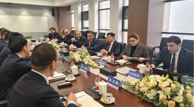 Azərbaycan məhsullarının “Alibaba”da satışı müzakirə olunub
