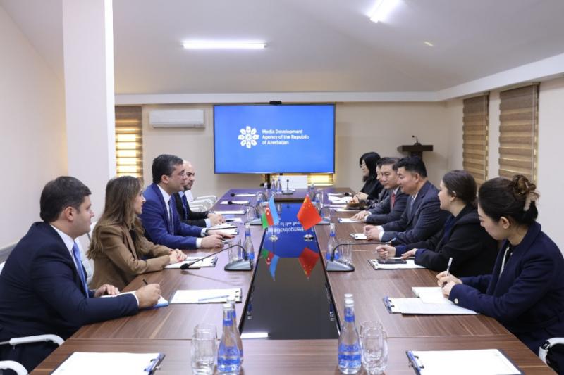 Çin Qitələrarası Kommunikasiya Mərkəzinin nümayəndə heyəti ilə görüş keçirilib