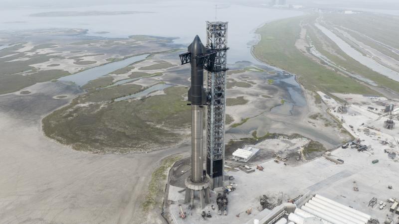 “Starship”in prototipini daşıyan raket altıncı sınaq uçuşunu həyata keçirib