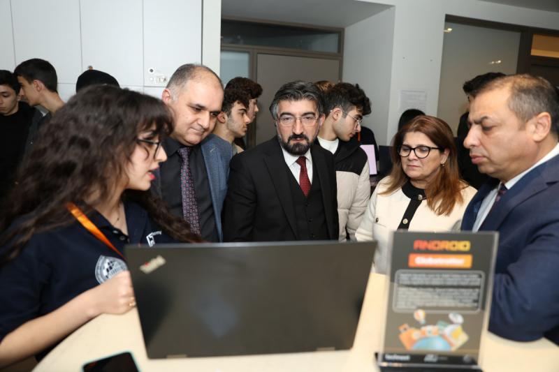 UNEC-in tələbələri “Technest Demo Day” sertifikatını qazanıblar