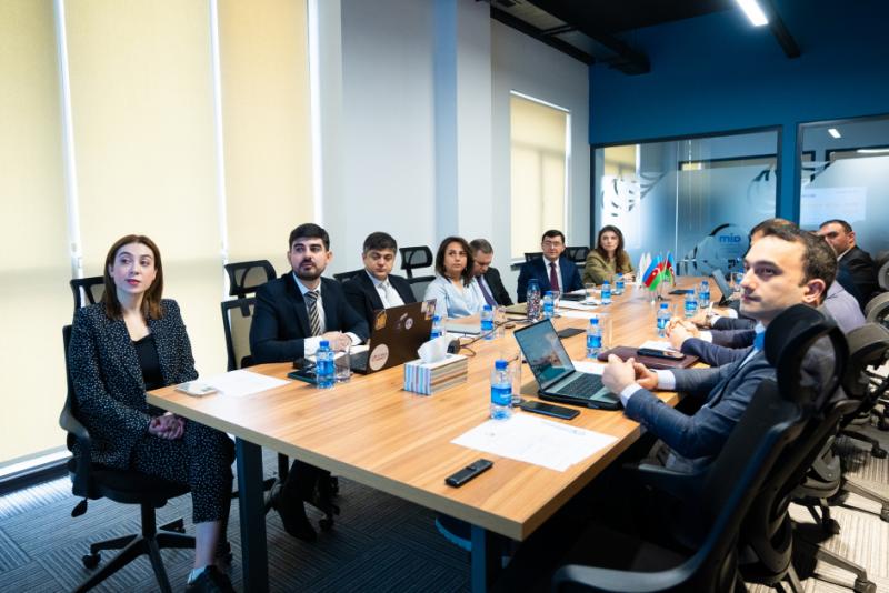 “Rəqəmsal Hökumətin İnkişafı” işçi qrupunun ilk iclası keçirilib