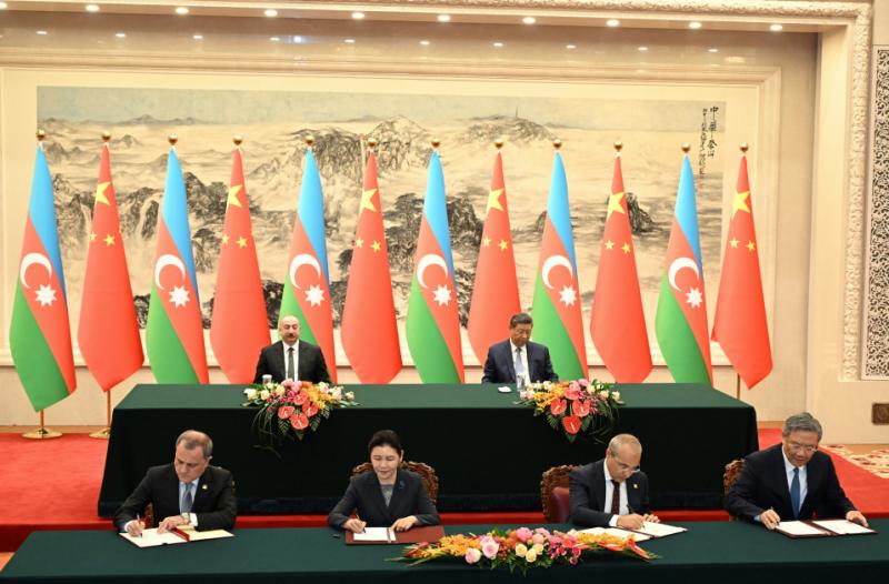 İqtisadi-ticarət əlaqələrinin inkişafına dair Azərbaycan-Çin sənədləri imzalanıb