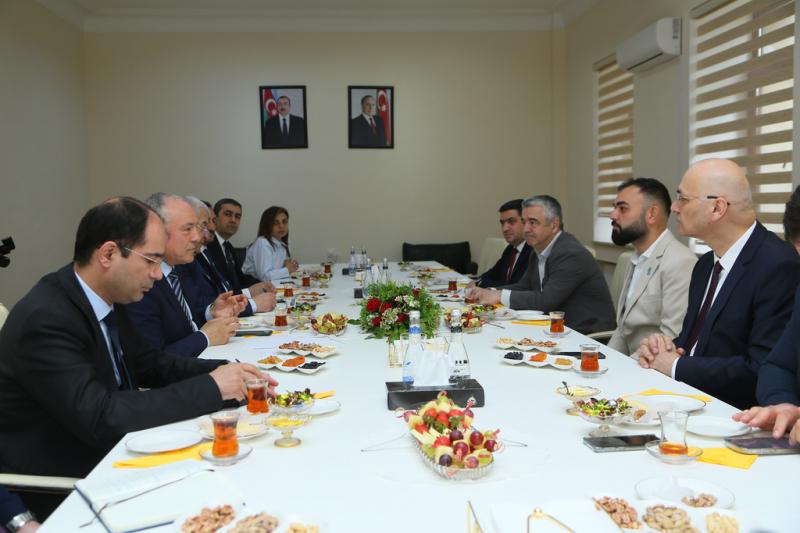 “Bitget” şirkətinin icraçı direktoru AzTU-da olub