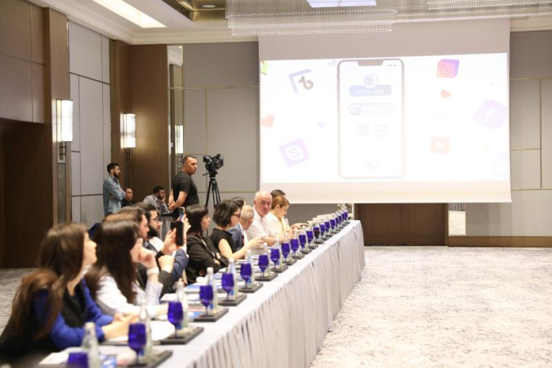 Uşaqların kibermühitdə müdafiəsi mövzusunda dəyirmi masa keçirilib