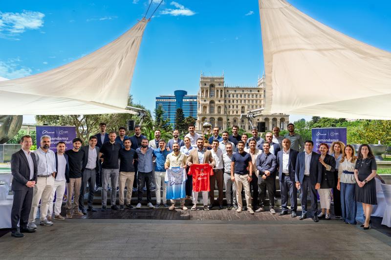 Azercell dünya çempionlarını təbrik edib