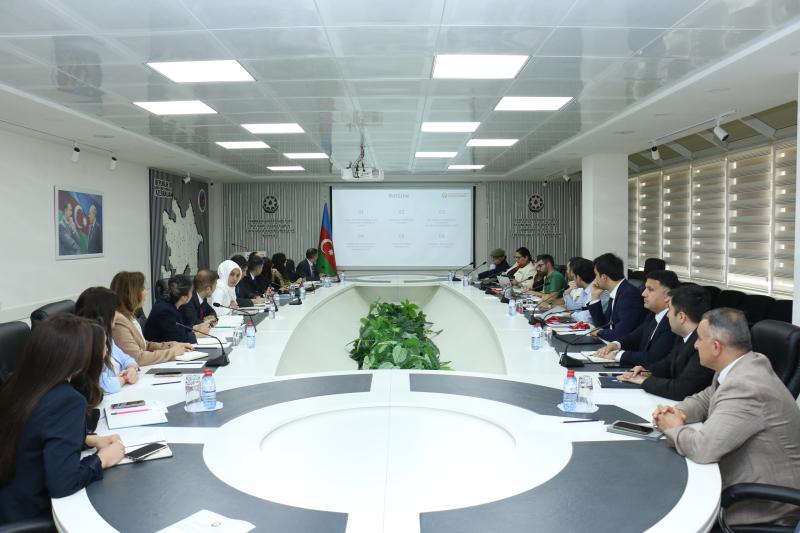 İİTKM və Nottingem Universiteti arasında əməkdaşlıq gücləndirilir