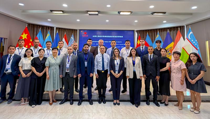 “Azərpoçt” beynəlxalq seminarda təmsil olunub